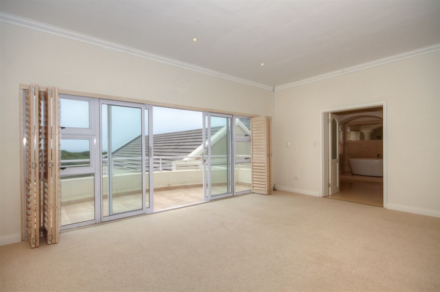 4 Bedroom Property for Sale in Royal Alfred Marina Eastern Cape